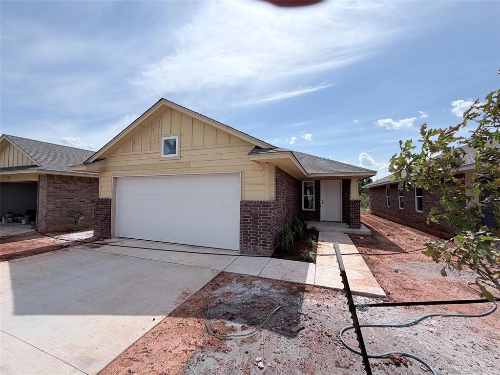 Photo 1 of 17 — 19813 Stovall Drive, Edmond, OK 73012