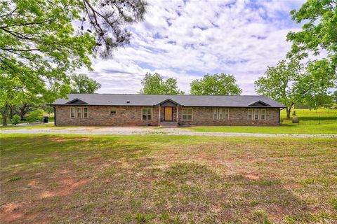 Photo of 13800 E Maguire Road, Noble, OK 73068 (MLS # 1237505)