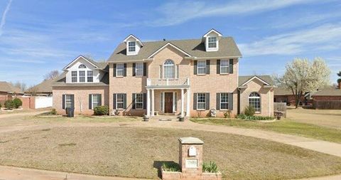 Photo of 2405 SW 113th Terrace, Moore, OK 73170 (MLS # 1227393)