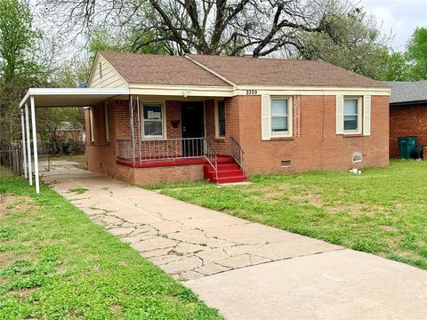 Photo of 2309 E Park Place, Oklahoma City, OK 73117 (MLS # 1228213)
