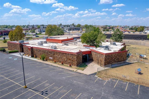 Photo of 6009 NW Expressway Street, Oklahoma City, OK 73132 (MLS # 1250009)