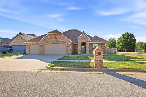 Photo of 5321 Shearwater Court, Oklahoma City, OK 73179 (MLS # 1250457)