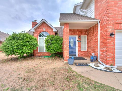 Photo of 4108 Wood Castle Street, Norman, OK 73072 (MLS # 1228587)