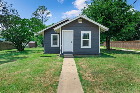 Photo of 415 S 4th Avenue, Purcell, OK 73080 (MLS # 1238556)