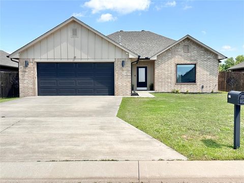 Photo of 2225 Bent Tree Road, Shawnee, OK 74804 (MLS # 1223352)