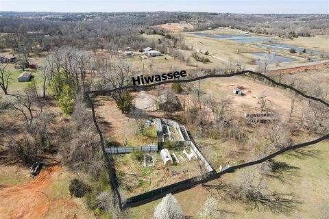 Photo of 5000 S Hiwassee Road, Choctaw, OK 73020 (MLS # 1219380)