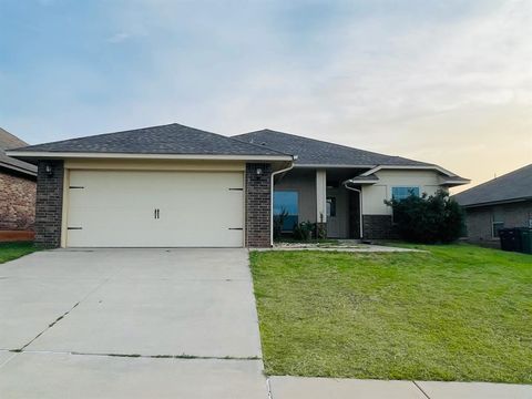Photo of 18321 Groveton Boulevard, Edmond, OK 73012 (MLS # 1229964)