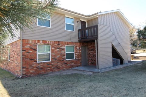 Photo of 300 Chalmette Drive #A, Norman, OK 73071 (MLS # 1229666)