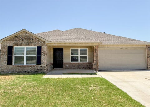 Photo of 528 Fox Burrow Lane, Newcastle, OK 73065 (MLS # 1240604)