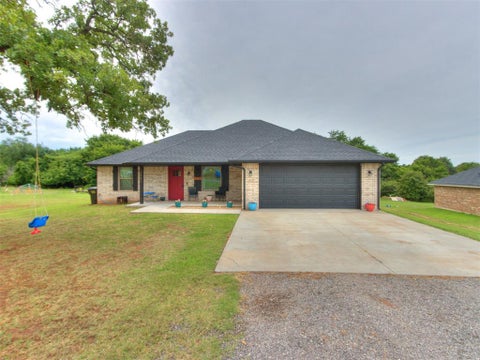 Photo of 2481 County Road 1328, Blanchard, OK 73010 (MLS # 1235307)
