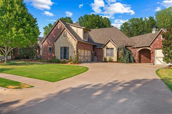 3904 CREEK BEND RD, EDMOND, OK 73003 - Image 654e6e9c8dba64f75b7ac3d74be18eab/1936575742