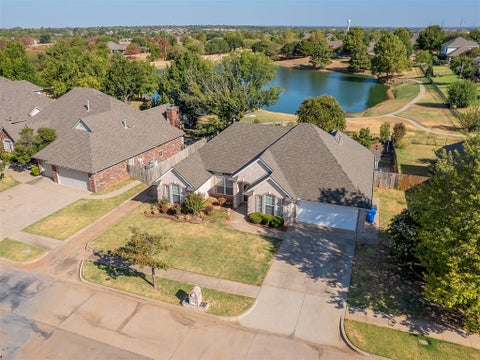 Photo of 2921 Misty Ridge Drive, Norman, OK 73071 (MLS # 1249278)