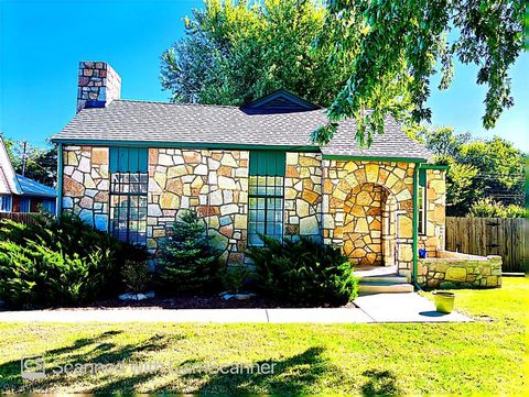 Photo of 1031 S Ellison Avenue, El Reno, OK 73036 (MLS # 1230283)