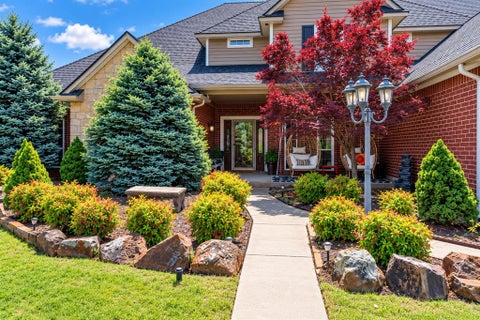 Photo of 4000 Newburg Drive, Choctaw, OK 73020 (MLS # 1250527)