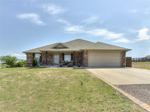Photo of 4864 County Street 2989, Blanchard, OK 73010 (MLS # 1229759)