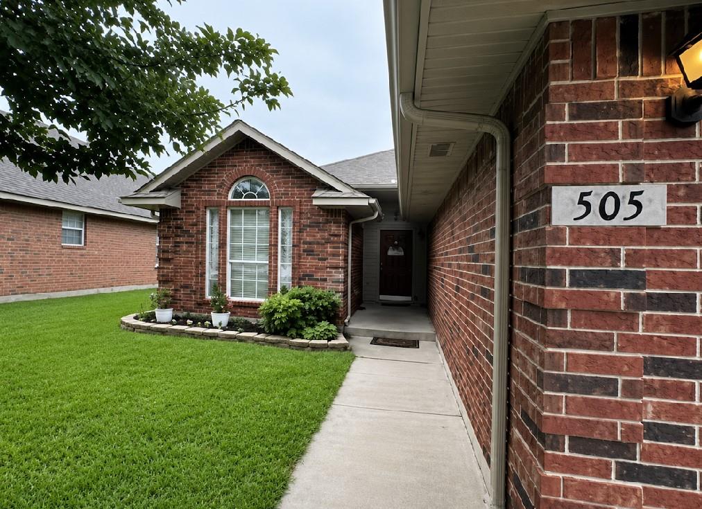 Photo 1 of 20 — 505 SW 158th Terrace, Addington, OK 73170
