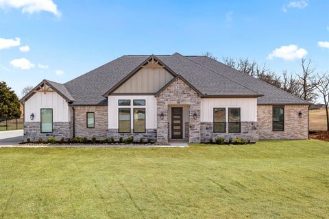 Photo of 2284 Summit Circle, Blanchard, OK 73010 (MLS # 1238811)