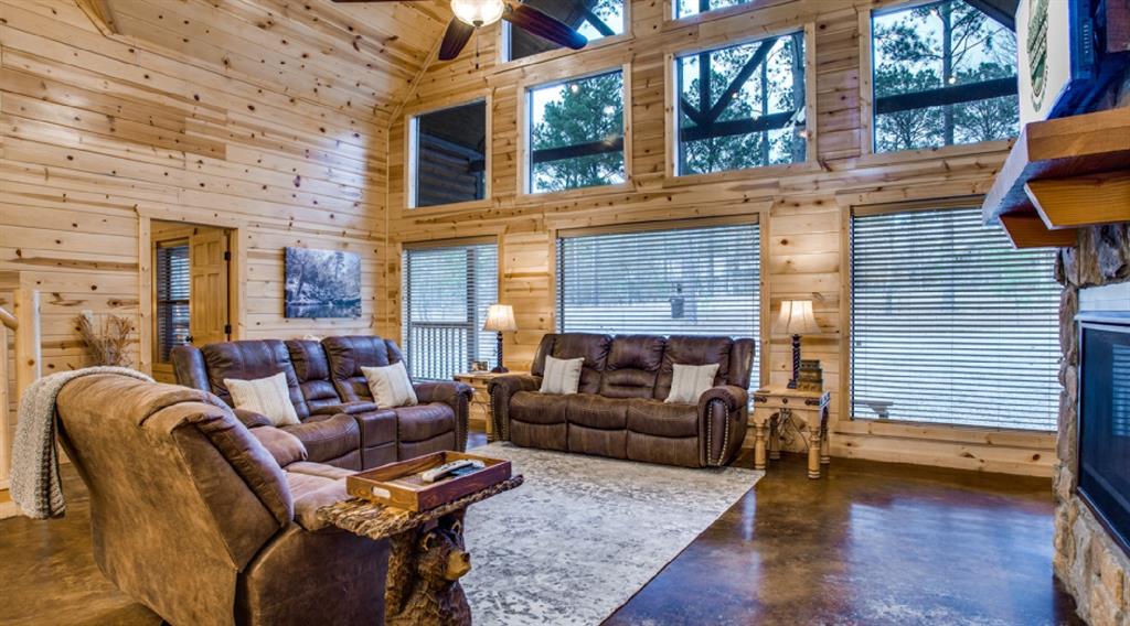435 Poplar Circle