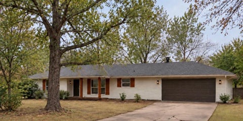 Photo of 1904 Van Buren Ave NE AVE, Piedmont, OK 73078 (MLS # 1252602)