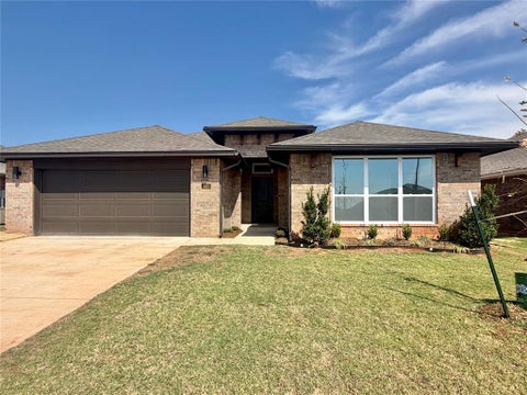 Photo of 3923 Abingdon Drive, Norman, OK 73026 (MLS # 1232607)