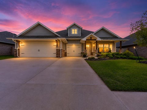 Photo of 12413 SW 30th Street, Yukon, OK 73099 (MLS # 1234399)