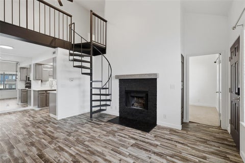 Photo of 11140 Stratford Drive #605, Oklahoma City, OK 73120 (MLS # 1238562)