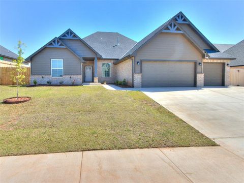 Photo of 9208 SW 35th Street, Oklahoma City, OK 73179 (MLS # 1229125)