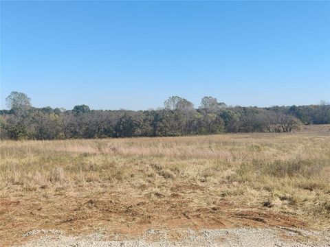 Photo of 2 S County Line Avenue, Blanchard, OK 73010 (MLS # 1227463)