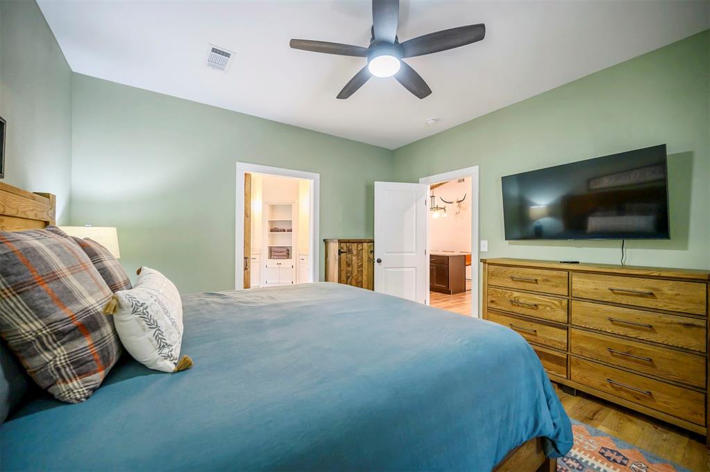 Broken Bow, Oklahoma, 74728, United States, 12 Bedrooms Bedrooms, ,8 BathroomsBathrooms,Residential,Active,2022675