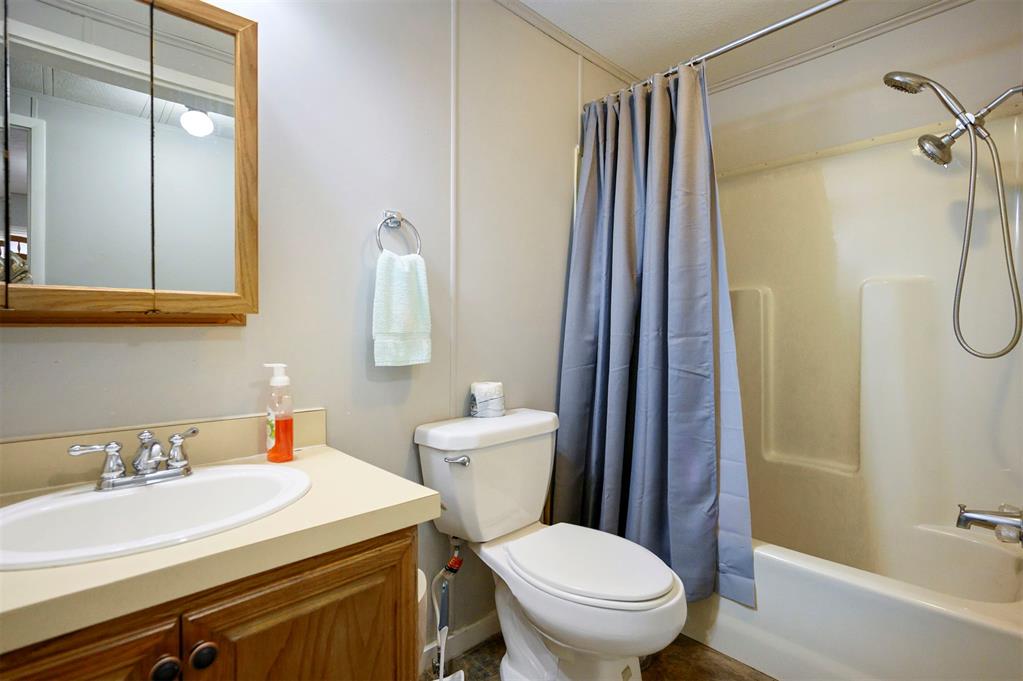 Broken Bow, Oklahoma, 74728, United States, 12 Bedrooms Bedrooms, ,8 BathroomsBathrooms,Residential,Active,2022675