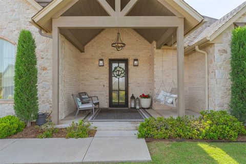 Photo of 3116 Hillside Drive, Edmond, OK 73012 (MLS # 1227744)