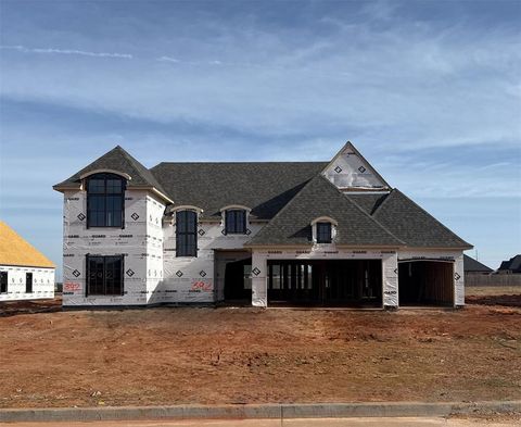 Photo of 392 Venetian Avenue, Piedmont, OK 73078 (MLS # 1206761)