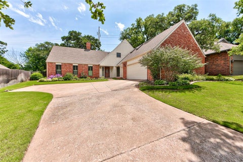Photo of 1504 Turtlecreek Road, Edmond, OK 73013 (MLS # 1237392)