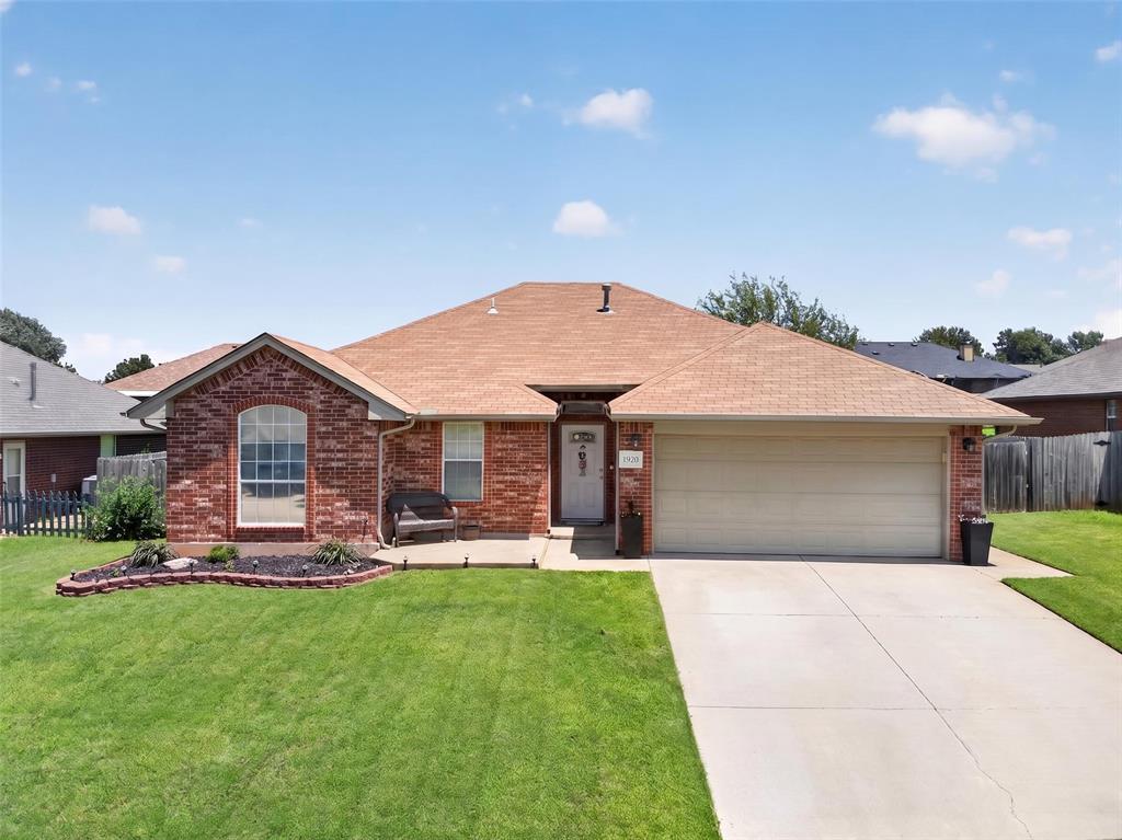 Photo 1 of 31 — 1820 Cherokee Trail, Choctaw, OK 73020