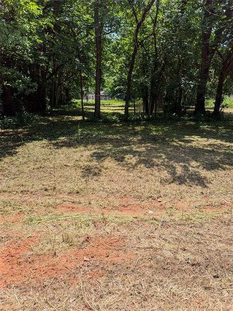 Photo of W Washington Avenue, Guthrie, OK 73044 (MLS # 1233809)