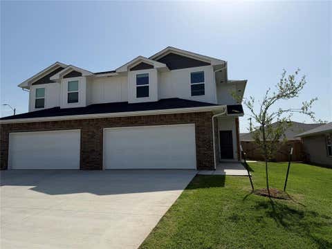 Photo of 204 Mason Court, Yukon, OK 73099 (MLS # 1218024)