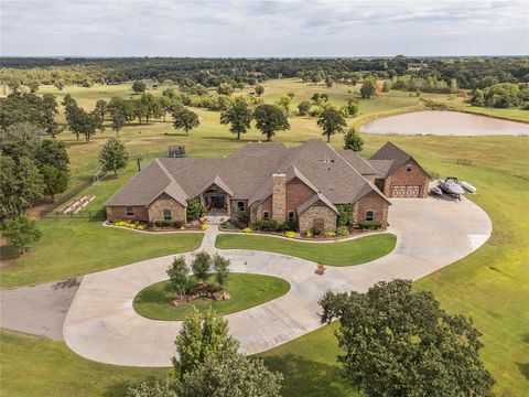 Photo of 10150 E Post Oak Road, Noble, OK 73068 (MLS # 1229343)