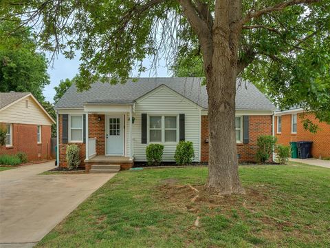 Photo of 2517 NW 35th Street, Oklahoma City, OK 73112 (MLS # 1230415)