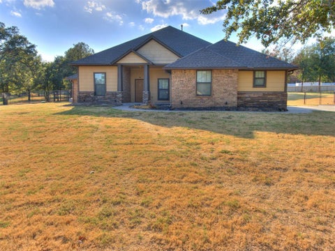 Photo of 3023 Piper Lane, Choctaw, OK 73020 (MLS # 1251363)