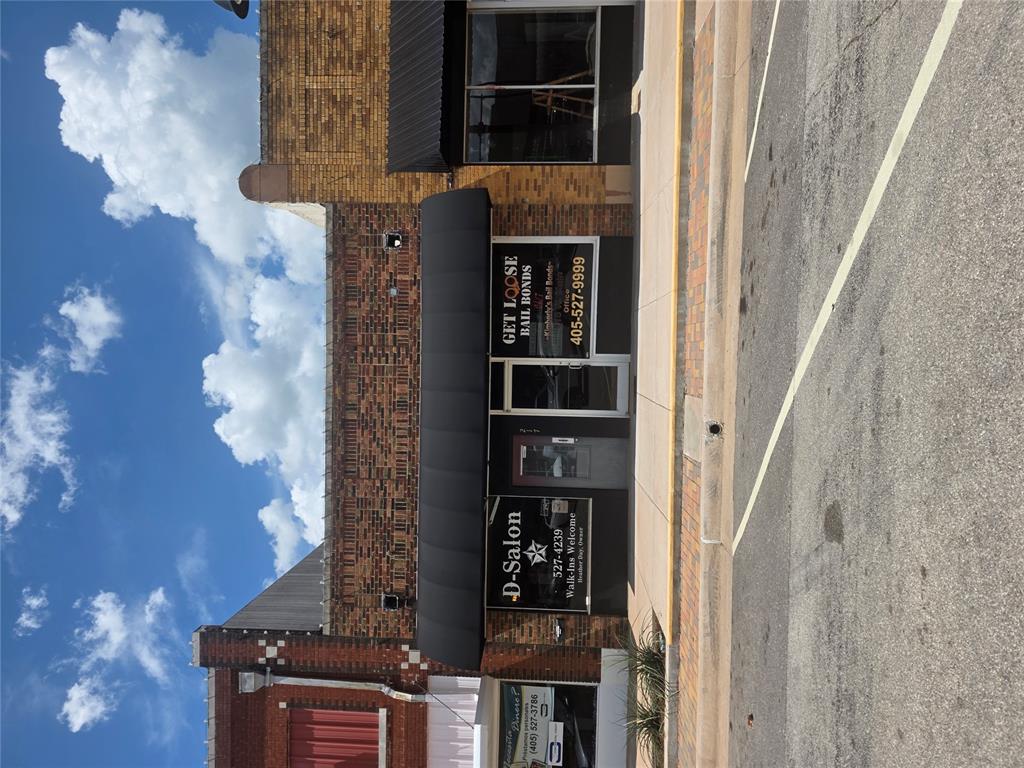 Photo 1 of 1 — 215 W Main Street, Purcell, OK 73080