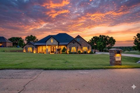 Photo of 3725 River Valley Drive, Newcastle, OK 73065 (MLS # 1235969)