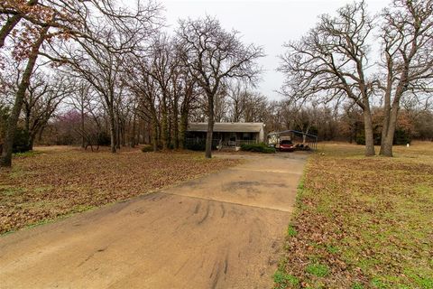 Photo of 13033 Forest Fox Road, Edmond, OK 73034 (MLS # 1229024)