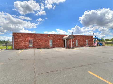 Photo of 316 NE 27th Street, Moore, OK 73160 (MLS # 1225614)