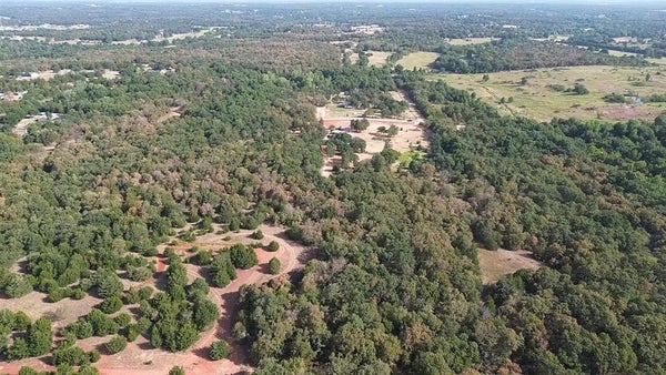 21700 MARTIN RD, HARRAH, OK 73045 - Image 6d55d8c9182cee5ee8ae101d2ec6f54a/1895789467