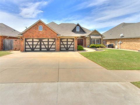 Photo of 1113 Kelsi Drive, Moore, OK 73160 (MLS # 1227213)