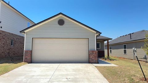 Photo of 3617 Maggie Road, Mustang, OK 73064 (MLS # 1230128)