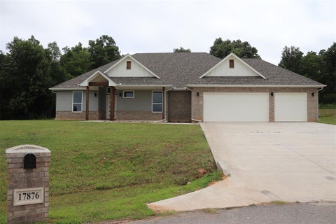 Photo of 17876 Salem Road, Choctaw, OK 73020 (MLS # 1235820)