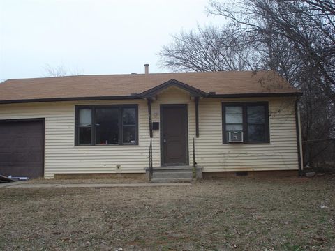 Photo of 615 NW 90th Street, Oklahoma City, OK 73114 (MLS # 1228597)