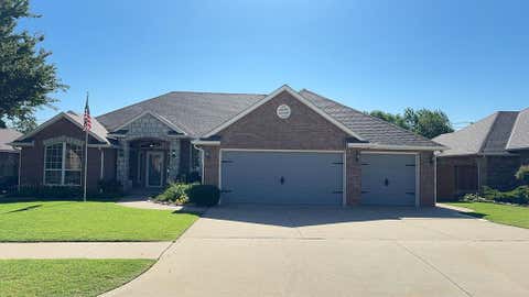Photo of 9200 Stacy Lynn Lane, Yukon, OK 73099 (MLS # 1232268)