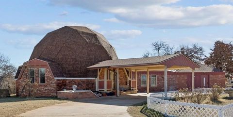 Photo of 800 Quail Ridge Road, Newcastle, OK 73065 (MLS # 1209319)